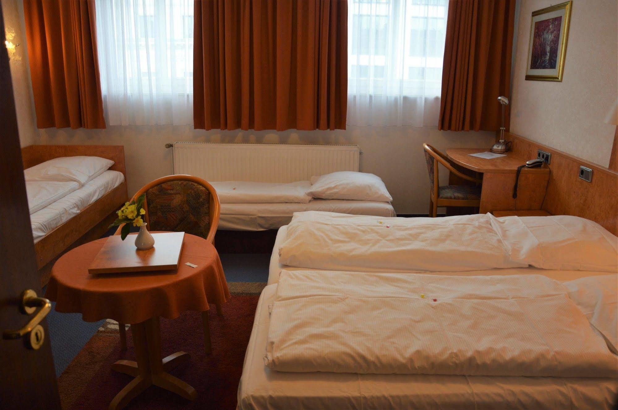 Hotel Steens Hotel Alster City 3*